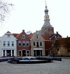 X-3512 Zierikzee. Toren stadhuis Meelstraat, gezien vanaf het Beddeweeg. De panden staan aan de Maarstraat.
