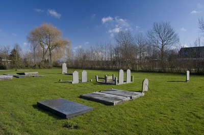 X-4981 Noordwelle. Wellandweg. De begraafplaats