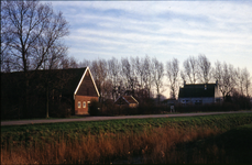 X-5295 Oosterland. Hoge Maireweg. Boerderij 'Rust Roest', dateert van 1830