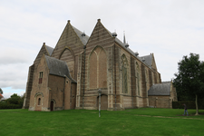 X-5480 Brouwershaven. Sint Nicolaaskerk. Driebeukig bakstenen gebouw daterend uit 16e eeuw met een oudere kap