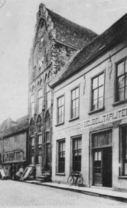 ZM-0665 Zierikzee. Meelstraat 1. Huis de Haene of het Tempelierenhuis . Laat-middeleeuws woonhuis, bouwjaar omstreeks 1450.