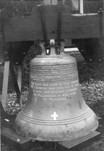 ZM-1050 Zierikzee. Klok van de Rooms Katholieke Kerk, op 25 december 1931 voor het eerst officieel gebruikt. Opschrift ...