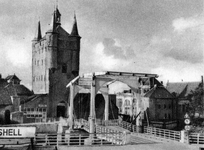 ZM-1842 Zierikzee. Zuidhavenpoort met brug.