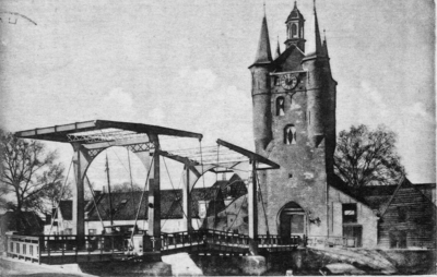 ZM-1894 Zierikzee. Zuidhavenpoort met ophaalbrug.