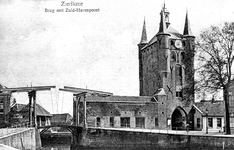 ZM-1994 Zierikzee. Zuidhavenpoort stadzijde, met ophaalbrug.