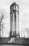 ZM-2921 Zierikzee. Slingerbos. De uit 1930 daterende watertoren bij de ingebruikname, gebouwd naar een ontwerp van ir. ...