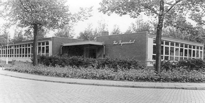ZM-3299 Zierikzee. De Kanterlaan. O.l.s. Theo Thijssen, later Beatrixschool.