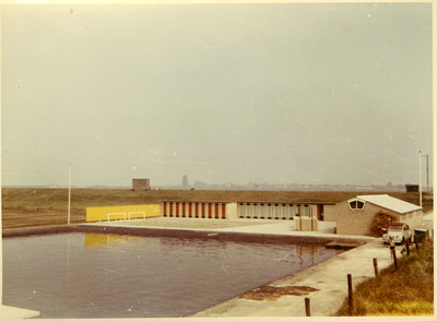 ZM-3583 Zierikzee. Zwembad De Val .