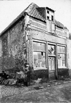 ZS-0062 Zierikzee. Beddeweeg hoek Kromme Elleboog (B 208). Verkrot pand, afgebroken in 1931.
