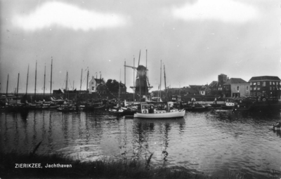 ZS-1025 Zierikzee. Nieuwe Haven en 't Luitje. Jachthaven.