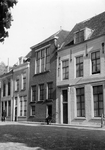 ZS-1394 Zierikzee. Poststraat. V.l.n.r: C 72 (thans nr. 43): woonhuis van commensaalhoudster G.J.M.E. Dammers; C 73: ...
