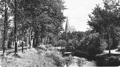 ZS-1904 Zierikzee. Grachtweg. Zoute Gracht met Nobelpoort.