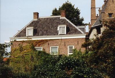 ZZE-1956 Zierikzee. Woning, behorende bij de Noordhavenpoort.