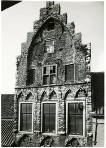 ZZE-2365 Zierikzee. Meelstraat. Huis 'De Haene' (ook wel het Tempelierenhuis genoemd) is van oorsprong een koopmanshuis ...