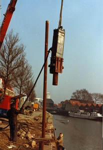 ZZG-1946 Zierikzee. Nieuwe Haven. Herstel van kademuur vanaf Zuidhavenpoort tot aan ’t Luitje