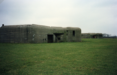 A-11512 Nieuw Haamstede. Bunker (323H) in de buurt van het vliegveld.