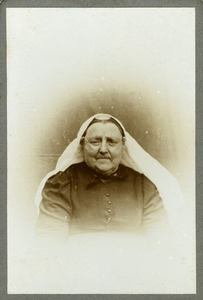 A-11968 Lena Goemans-de Vrieze. Lena de Vrieze, Dreischor 30.11.1824-Dreischor 26-4-1909 dochter van Marinus de Vrieze ...