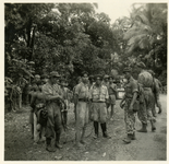 A-13058 Indonesië. Sumatra. Indaroeng. Gevangen genomen T.R.I. strijders na een actie van het bataljon bij de cementfabriek