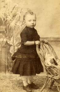 A-13085 Ouwerkerk. Helena Maria Hack (1879-1886). Dochter van Leendert Hack en Sara Helena Heule