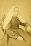 A-13093 Ouwerkerk Lena Cornelia Visser (1820-1893). Dochter van Cornelis Visser en Sara van Oeveren. Beroep: ...