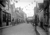 O-0206 Zierikzee. Sint Anthoniesdam. Versiering t.g.v. huwelijk van H.K.H. Prinses Juliana en Z.K.H. Prins Berhard.