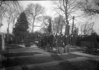 O-0245 Zierikzee. Begrafenis burgemeester mr. A.J.F. Fokker van Crayesteyn van Rengerskerke.