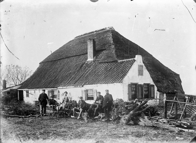 O-0533 Ellemeet. Stolpboerderij Het Rietbosch , ten westen van de Slikweg.