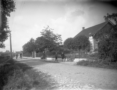 O-0606 Sirjansland. Lageweg. Pastorie, gebouwd in 1878.