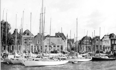 O-2046 Zierikzee. Nieuwe Haven.