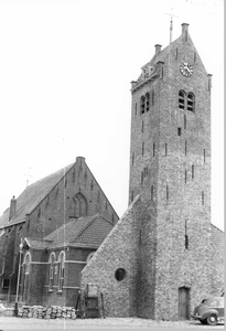 O-2746 Oosterland. Ned. Herv. kerk en verenigingsgebouw.