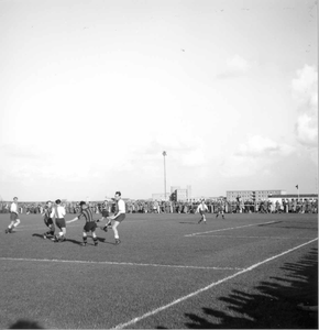 O-3218 Zierikzee. Voetbalwedstrijd sportpark 'Bannink'.