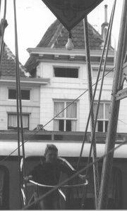 O-3571 Zierikzee Havenplein. Kermis 1959. De luchtschommel van van de gebroeders De Witte.