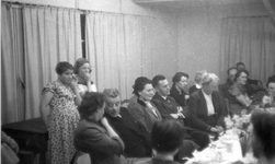 O-4033 Burgh. Koebel. Van 12 - 15 april 1954 verbleef het echtpaar Dehaen van de school in Bonnemain op ...