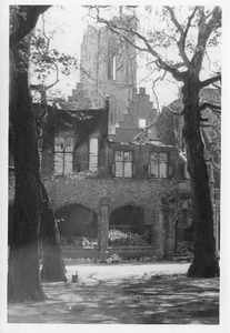 RK-0061 Middelburg. De abdij na Vreselijke Vrijdag , het bombardement op 17 mei 1940