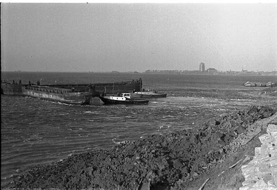 RK-0853 Schouwen-Duiveland. Herstel van de dijken na de watersnoodramp in de buurt van Zierikzee