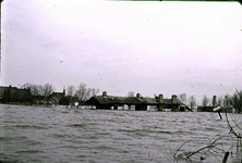RK-1634 Kerkwerve. Watersnoodramp 1953. Gezicht op Kerkwerve vanuit de Verseputseweg.