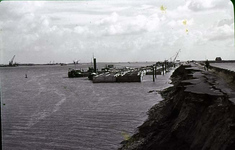 RK-1682 Serooskerke. Watersnoodramp 1953. Beschadigde zeedijk t.h.v.Schelphoek.