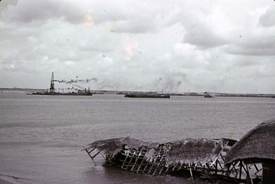 RK-1684 Serooskerke. Watersnoodramp 1953. Beschadigde zeedijk t.h.v.Schelphoek.