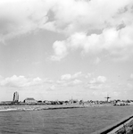 RK-2027 Zierikzee. Havenkanaal. Panorama van de stad vanaf de Oosthavendijk.