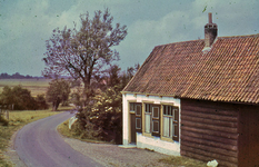 RK-2049 Koudekerke. De boerderij van Adriaan van der Bijl nabij de Plompe Toren.