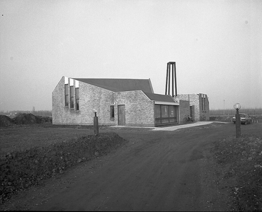 BE-1219 Haamstede. Serooskerkseweg / Kraaijensteinweg. Ontmoetingskerk.