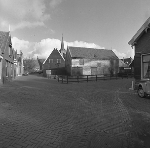 BE-1345 Dreischor. Zuidstraat, met rechts de Daniël Ockkersestraat.
