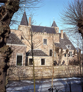 BE-1707 Burgh-Haamstede. Achterzijde van Slot Haamstede.