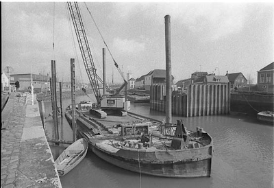BE-2500 Zierikzee. Nieuwe Haven/Vissershaven.. Restauratie en in gebruikname van de opgeknapte monumentale ophaalbrug ...
