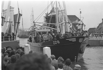 BE-2502 Zierikzee Nieuwe Haven/Vissershaven Restauratie en in gebruikname van de opgeknapte monumentale ophaalbrug ...