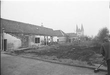 BE-2681 Zierikzee Sint Antoniesdam Afbraak van oude panden waardoor woningbouwvereniging Beter Wonen deze 'gaten' in de ...