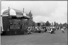 JVH-0041 Zonnemaire. Oostweg. Sportveld. Eilandelijk muziekfestival, ter gelegenheid van het 115-jarig bestaan van 'Nut ...