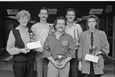 JVH-1485 Renesse. Hogezoom. Bowling Renesse. Bowler Wim Tuk (rechtsachter op de foto) wint de superfinale om de ...