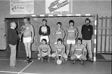 JVH-1937 Zierikzee. Groene Weegje. Sportcentrum Onderdak. Zaalvoetbalteam Nola Boys sloot het zaalvoetbalseizoen af met ...