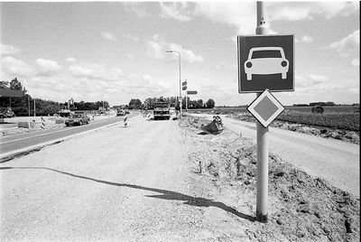 JVH-1957 Oosterland. N59. Reconstructie van de rijksweg N59 ter hoogte van de Blauwe Keet. De weg wordt verbreed en ...
